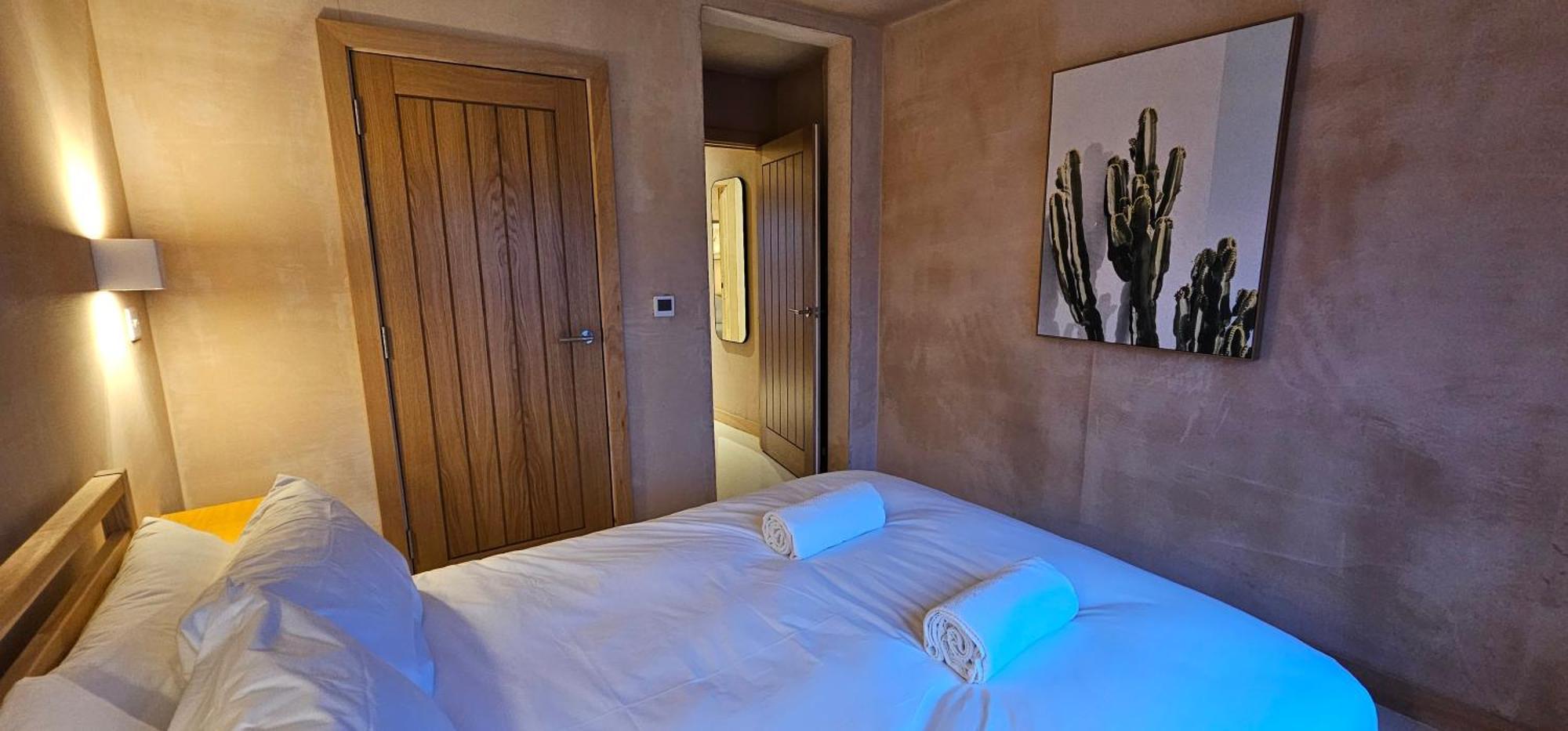 Shorebreak Apartment